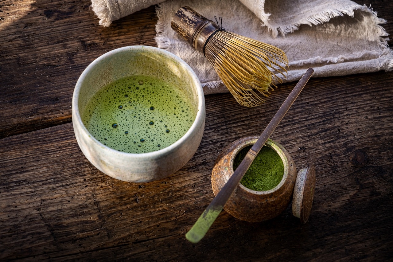 jak przygotować matcha latte